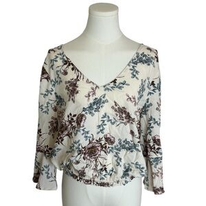 SALTWATER LUXE LA Top Blouse 3/4 Sleeves Cream Blue Floral size Large L Gathered